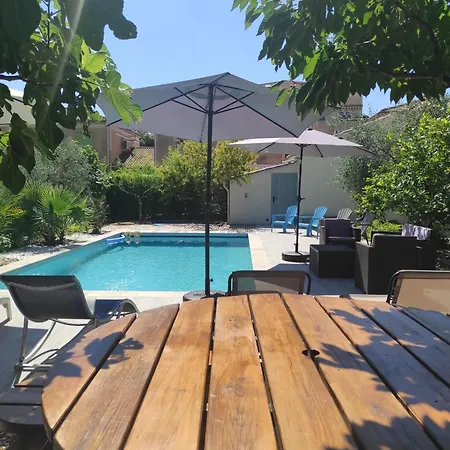 Nyaraló Maison Avec Jardin Et Piscine Privee