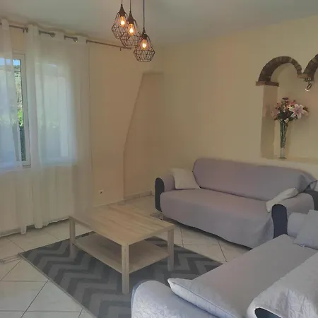 Haut De Maison à Hébergement de vacances *