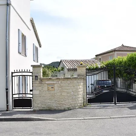 Hébergement de vacances Haut De Maison à *